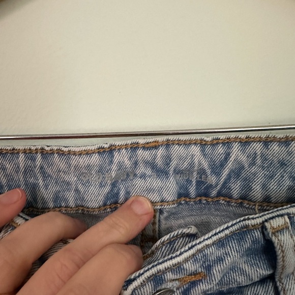 Stylish Light Blue Distressed Women's Jeans - Picture 4 of 4